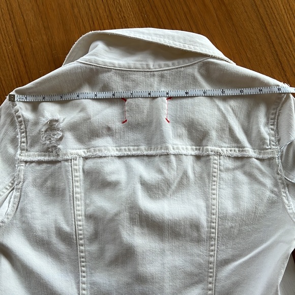 Marc by Marc Jacobs Alexa white distressed cotton jean jacket size medium - Picture 15 of 16